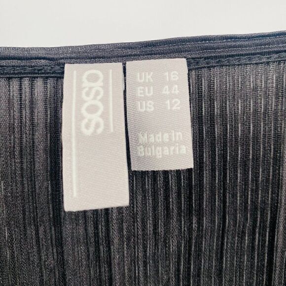 ASOS Size 12 Black Long Sleeve Wrap Top in Plisse with Asymmetric Hem - Picture 7 of 10